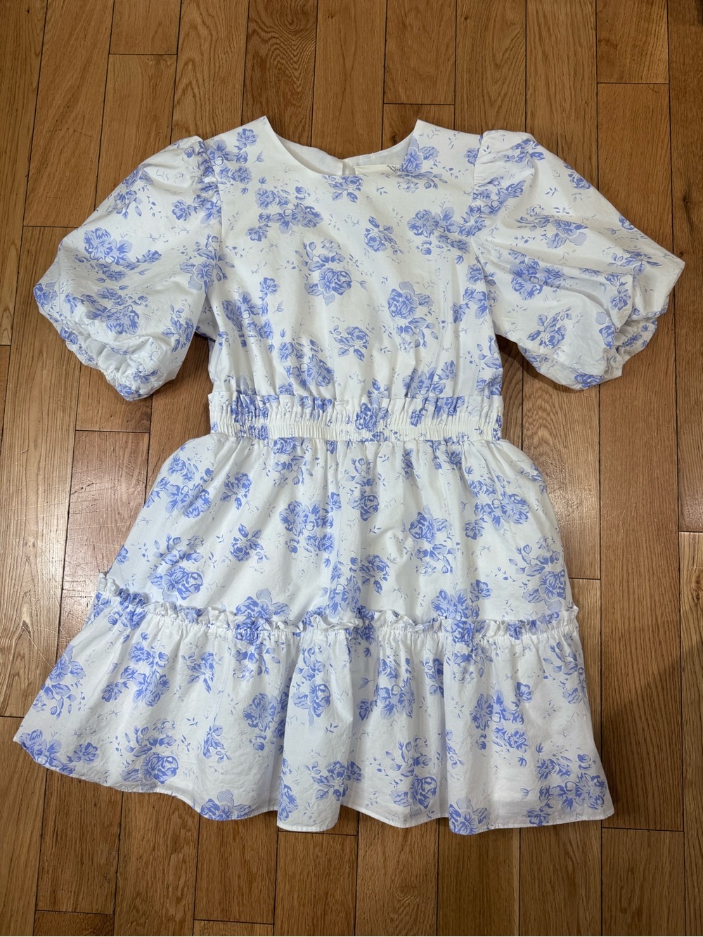 Hyacinth House (Tuckernuck). Blue & White Floral Puff Sleeve Tiered Mini Dress